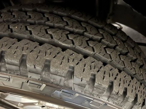 Used 2020 Jeep Wrangler Unlimited Sport image 11