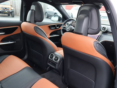 Used 2023 Mercedes-Benz C 300 Sedan image 26