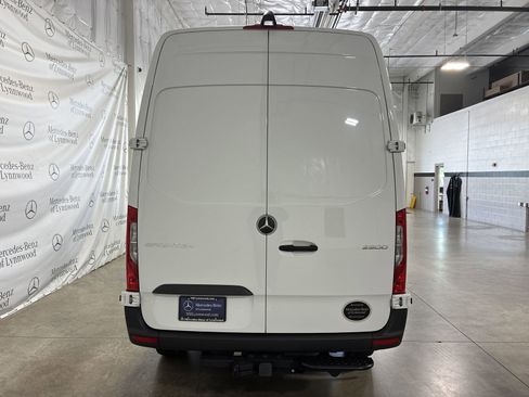 New 2025 Mercedes-Benz Sprinter 2500 image 6