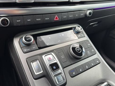 Used 2023 Hyundai Palisade Calligraphy w/ Winter Package FWD image 19