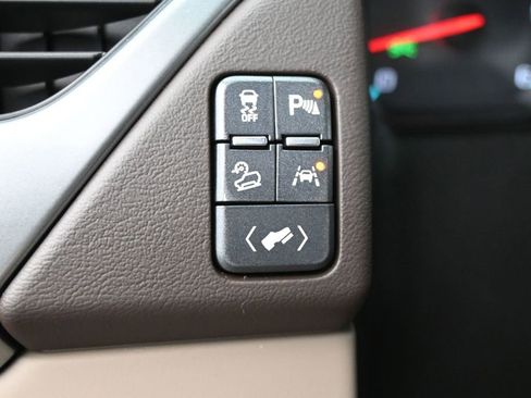 Used 2016 Chevrolet Tahoe LT w/ Luxury Package AWD/4WD image 7
