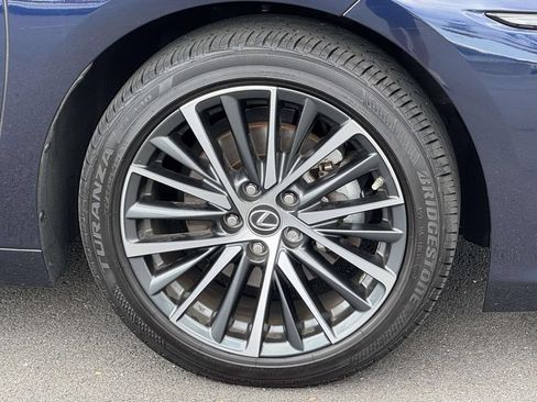 Used 2025 Lexus ES 350 w/ Premium Package FWD image 7