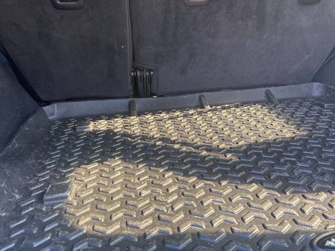 Used 2019 Jeep Wrangler Unlimited Sport S image 28