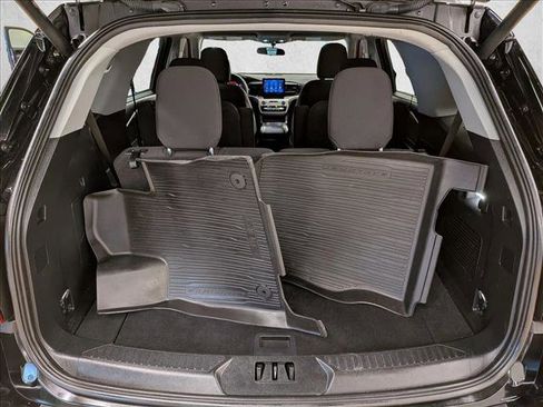 Certified 2023 Ford Explorer XLT AWD/4WD image 7