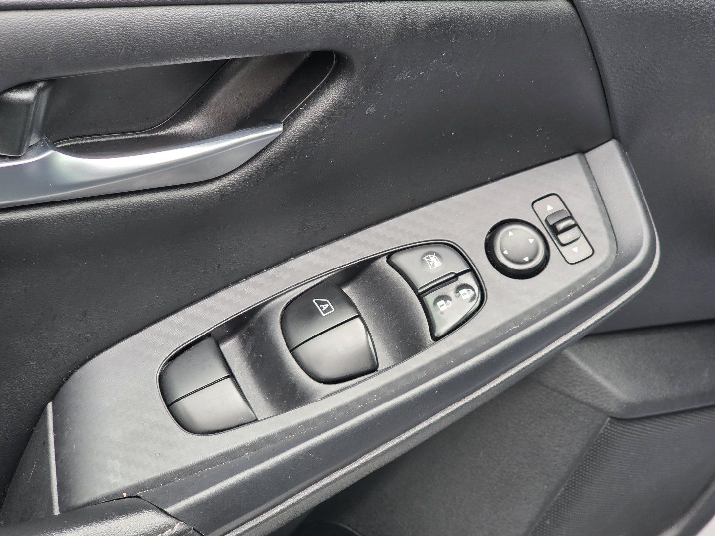 Used 2020 Nissan Sentra S FWD image 14