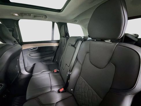 New 2026 Volvo XC90 T8 Plus w/ Protection Package Premier AWD/4WD image 26