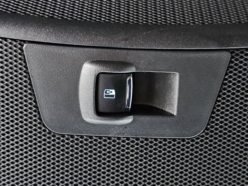 Used 2020 Ford F150 XLT w/ Equipment Group 302A Luxury AWD/4WD image 26