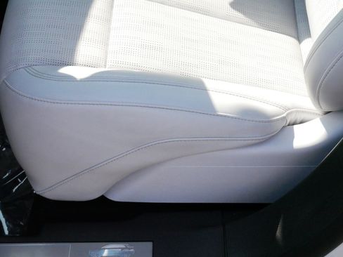 Used 2024 Cadillac Lyriq Sport RWD image 20