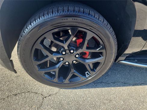 Used 2018 GMC Yukon SLE RWD image 9