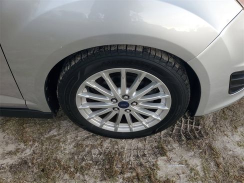 Used 2013 Ford C-MAX SEL image 6