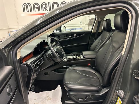 Used 2022 Lincoln Nautilus Reserve w/ Equipment Group 201A image 21