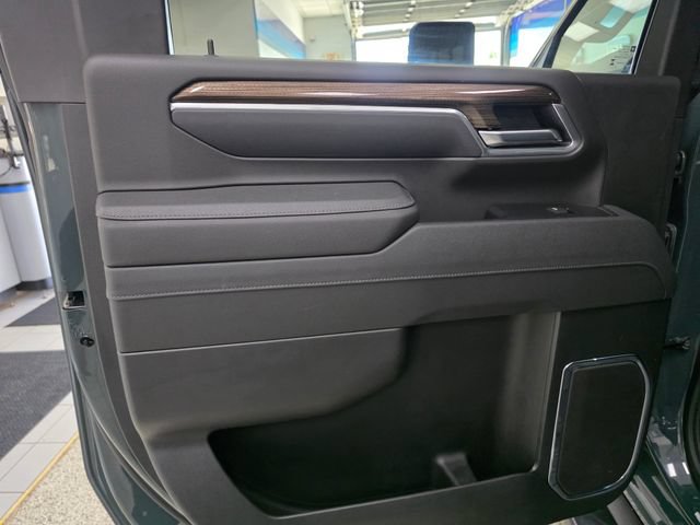 Used 2025 Chevrolet Silverado 3500 LT w/ All Star Edition AWD/4WD image 9