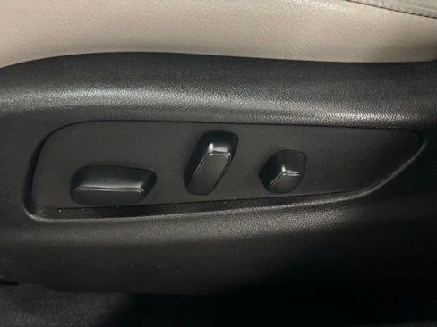 Used 2023 Cadillac XT4 Luxury image 19