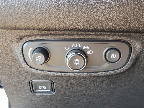 Used 2020 GMC Terrain SLT AWD/4WD image 17