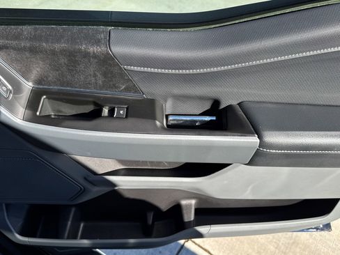 Used 2022 Ford F150 XLT w/ Equipment Group 302A High image 16