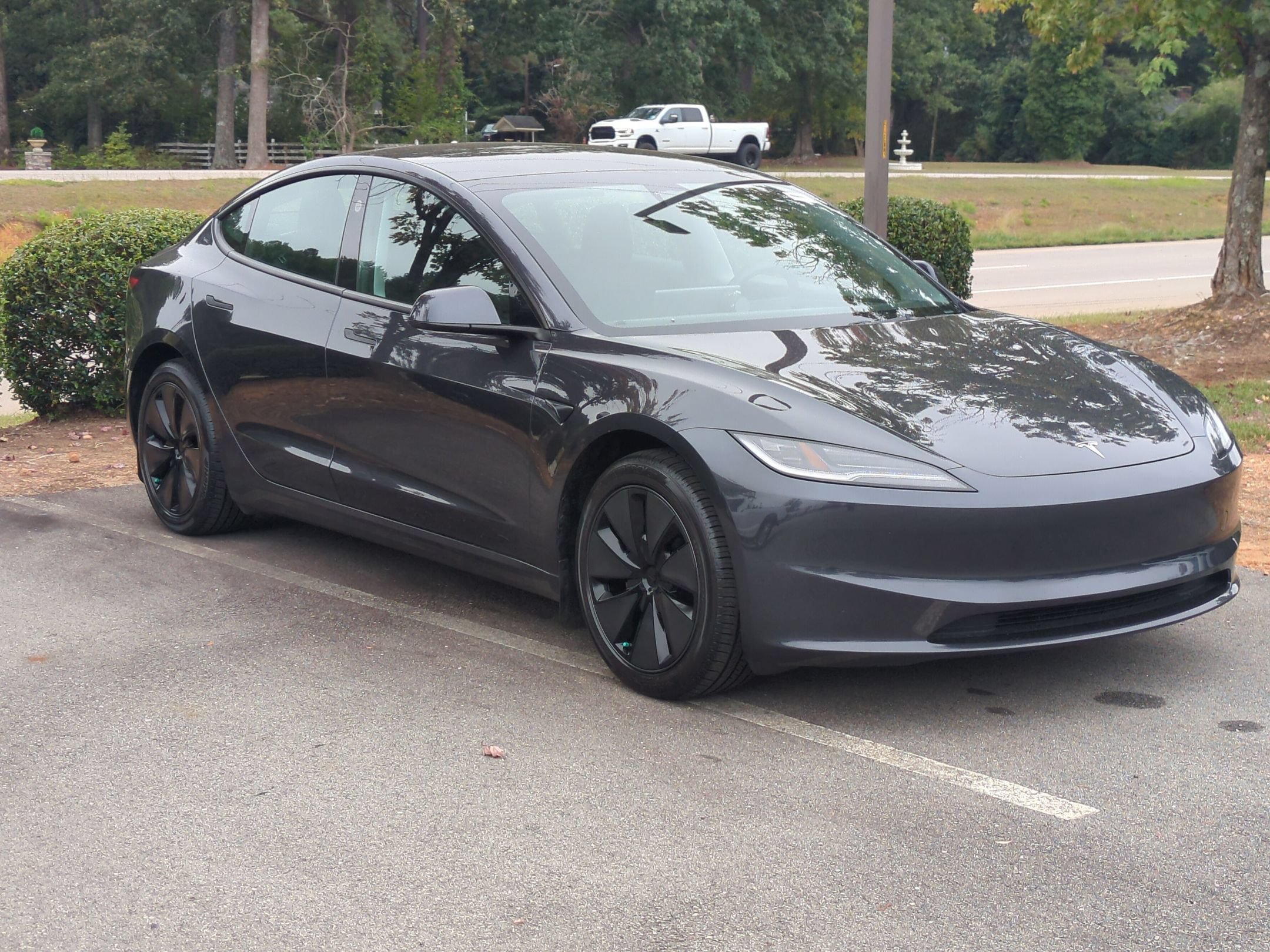 Used 2025 Tesla Model 3 Long Range AWD/4WD image 2