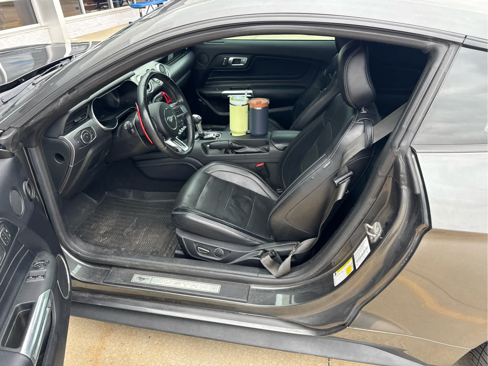 Used 2019 Ford Mustang GT Premium w/ Equipment Group 401A RWD image 8