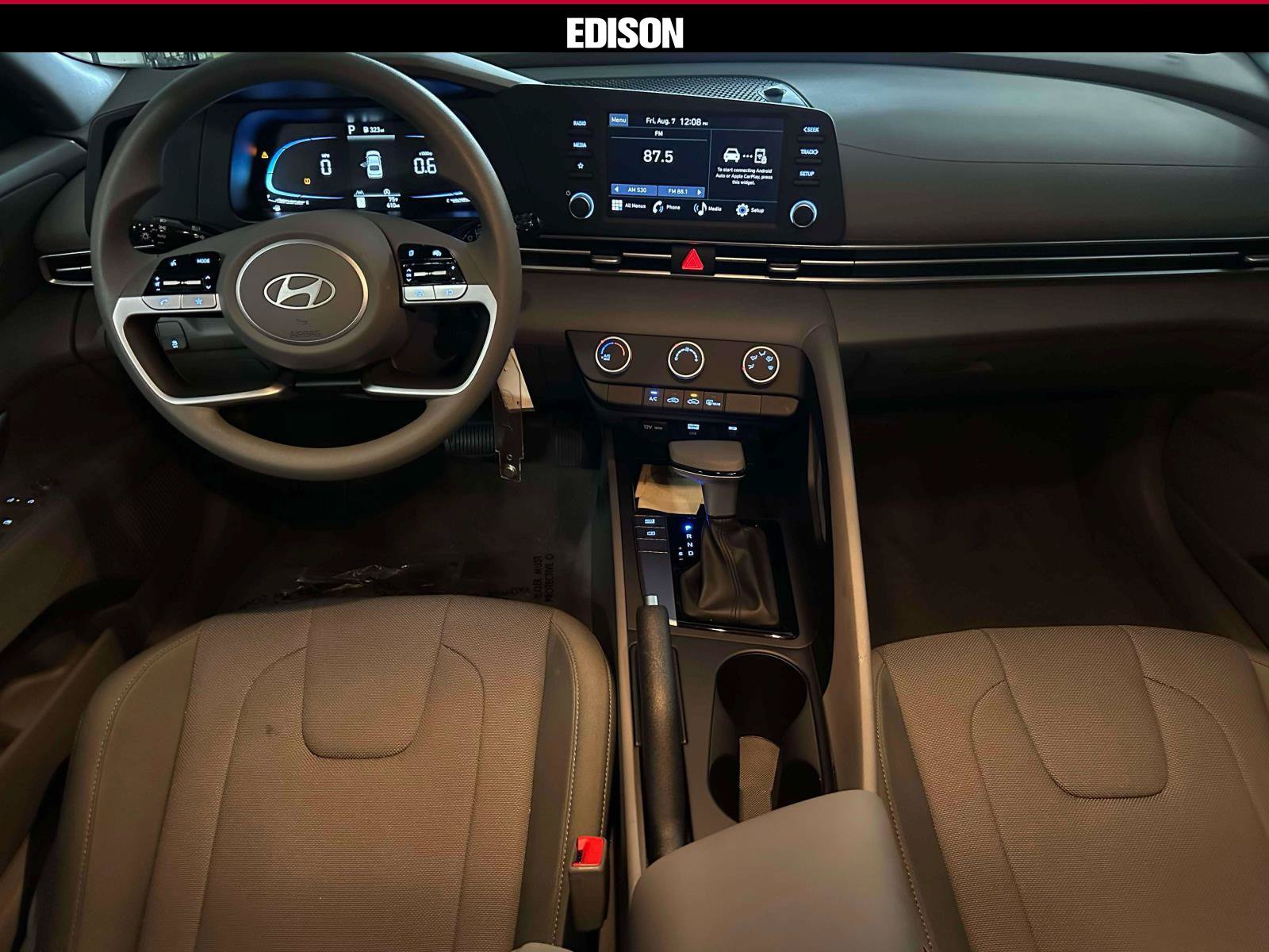 Used 2025 Hyundai Elantra SE FWD image 10