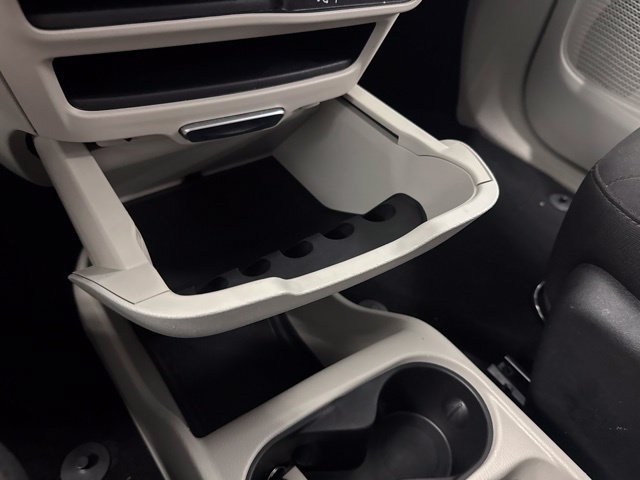 Used 2023 Chrysler Voyager LX FWD image 43