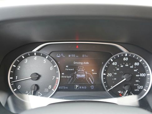 Used 2025 Nissan Frontier SV RWD image 10