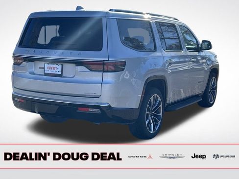 Used 2022 Jeep Wagoneer Series II w/ Premium Group I image 6