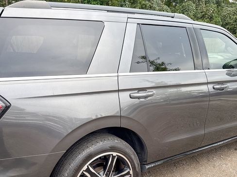 Used 2019 Ford Expedition Limited w/ Equipment Group 303A image 12