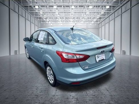 Used 2012 Ford Focus SE FWD image 3