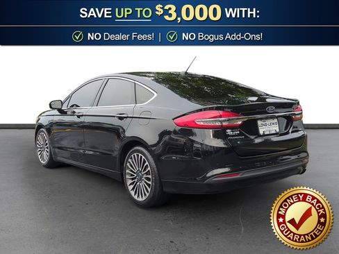 Used 2017 Ford Fusion SE w/ Fusion SE Technology Package FWD image 4