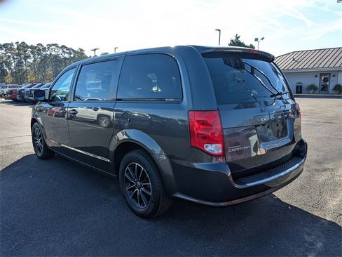 Used 2019 Dodge Grand Caravan GT image 7