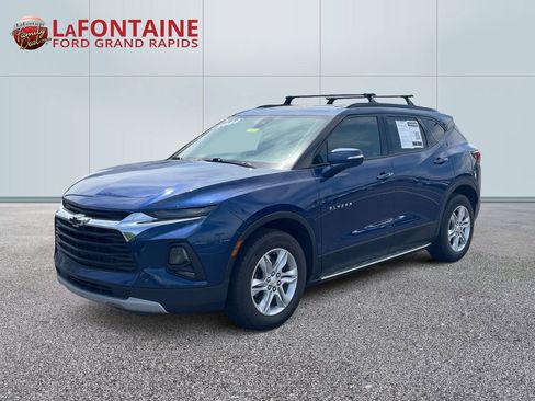 Used 2022 Chevrolet Blazer LT FWD image 1
