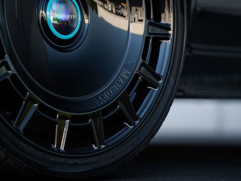 Used 2023 Rolls-Royce Cullinan Black Badge image 25