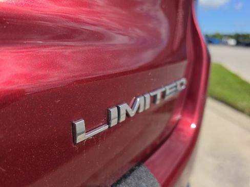 Used 2021 Jeep Compass Limited AWD/4WD image 18