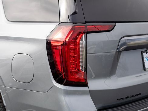 Used 2024 GMC Yukon AT4 w/ AT4 Premium Package image 11