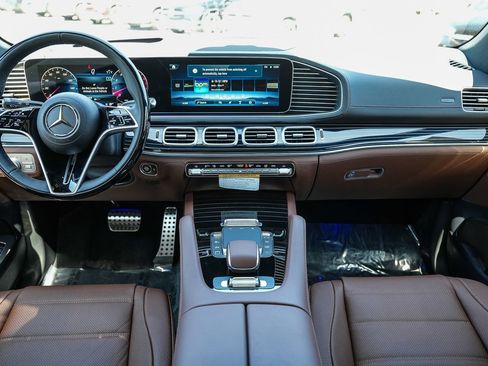 New 2026 Mercedes-Benz GLS 450 4MATIC image 12