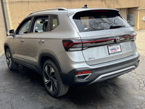 New 2026 Volkswagen Taos SE AWD/4WD image 22