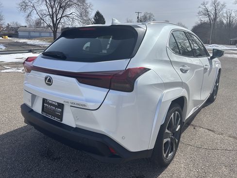 Used 2025 Lexus UX 300h AWD w/ Cold Area Package image 3