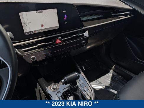 Used 2023 Kia Niro EX FWD image 30