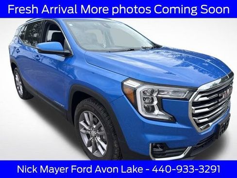 Used 2024 GMC Terrain SLT AWD/4WD image 1
