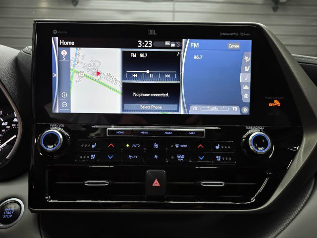 Used 2021 Toyota Highlander Limited AWD/4WD image 29