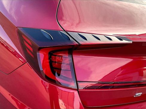 Used 2021 Hyundai Sonata Limited w/ Cargo Package image 29