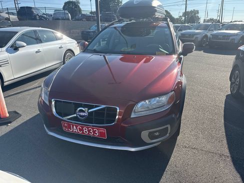 Used 2011 Volvo XC70 3.2 FWD image 3