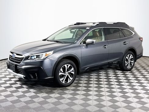 Used 2021 Subaru Outback Touring XT AWD/4WD image 4