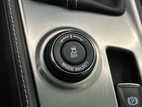 Used 2016 Chevrolet Corvette Z06 w/ 2LZ Preferred Equipment Group image 27