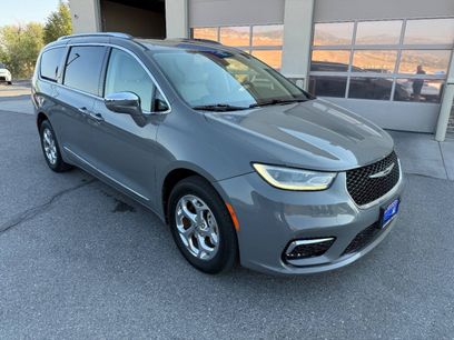 Used 2021 Chrysler Pacifica Limited w/ Premium & Safety Sphere Group