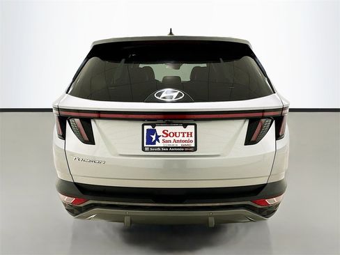 Used 2023 Hyundai Tucson Limited image 6