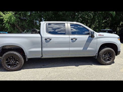 Certified 2025 Chevrolet Silverado 1500 Custom Trail Boss AWD/4WD image 9