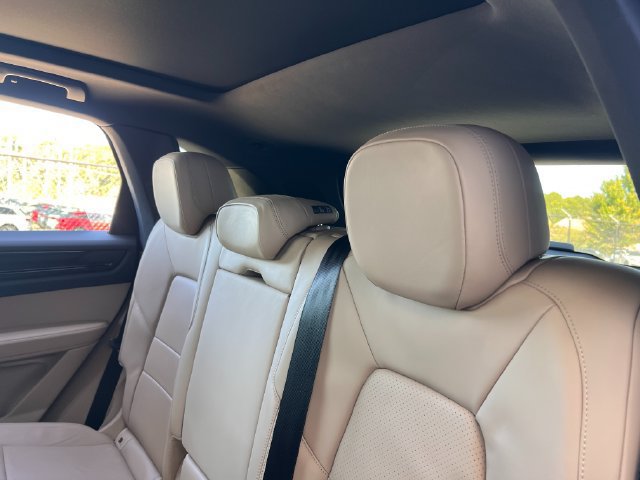 Used 2019 Porsche Cayenne AWD/4WD image 20