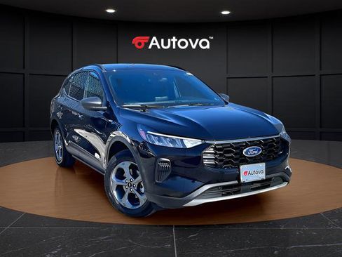 Used 2025 Ford Escape ST-Line image 2