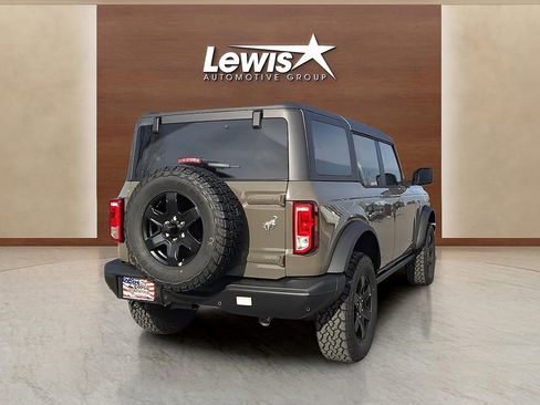 New 2025 Ford Bronco Big Bend w/ Black Diamond Package image 4