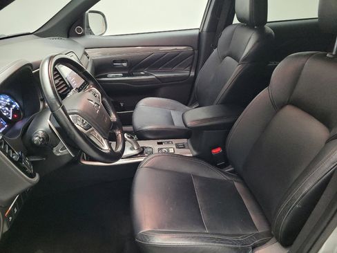 Used 2020 Mitsubishi Outlander GT image 17